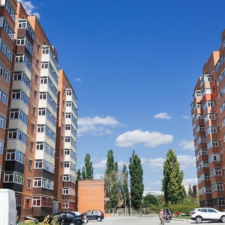 De Luxe Apartments Centr Illinskaya Суми Екстер'єр фото