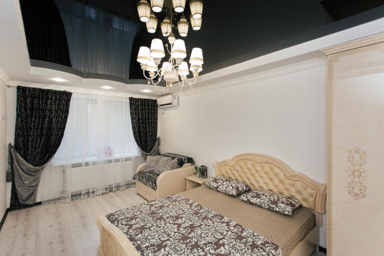 De Luxe Apartments Centr Illinskaya Суми Екстер'єр фото