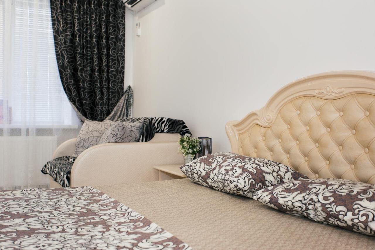 De Luxe Apartments Centr Illinskaya Суми Екстер'єр фото