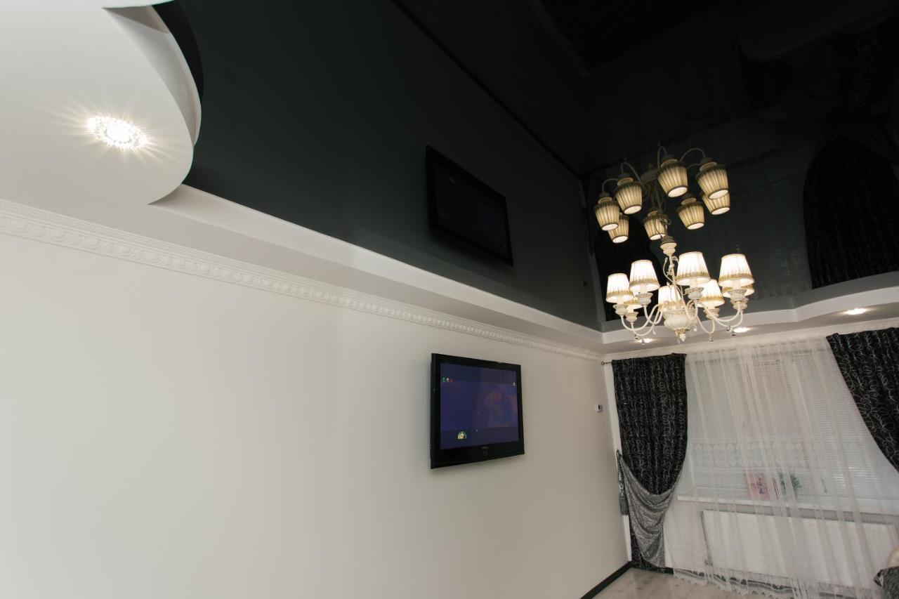 De Luxe Apartments Centr Illinskaya Суми Екстер'єр фото