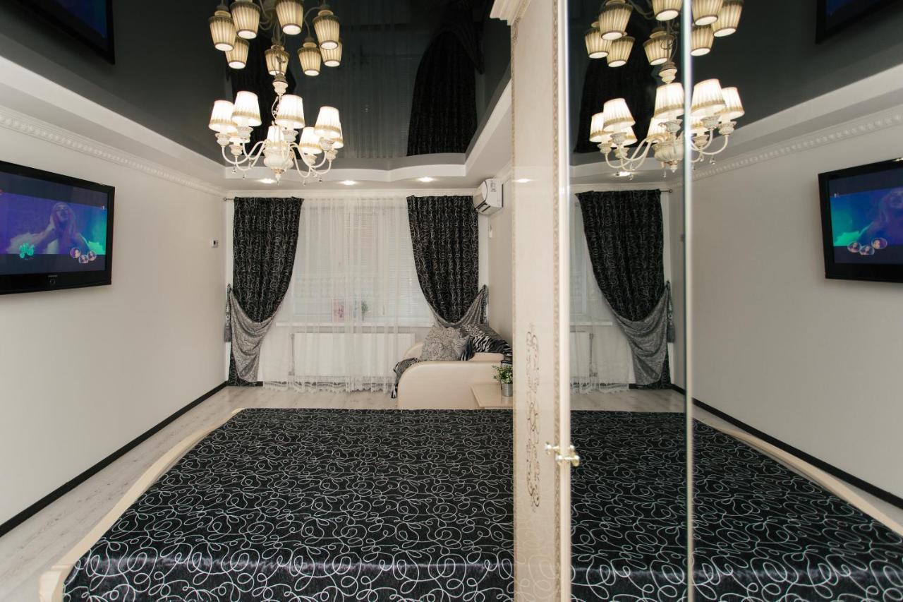 De Luxe Apartments Centr Illinskaya Суми Екстер'єр фото